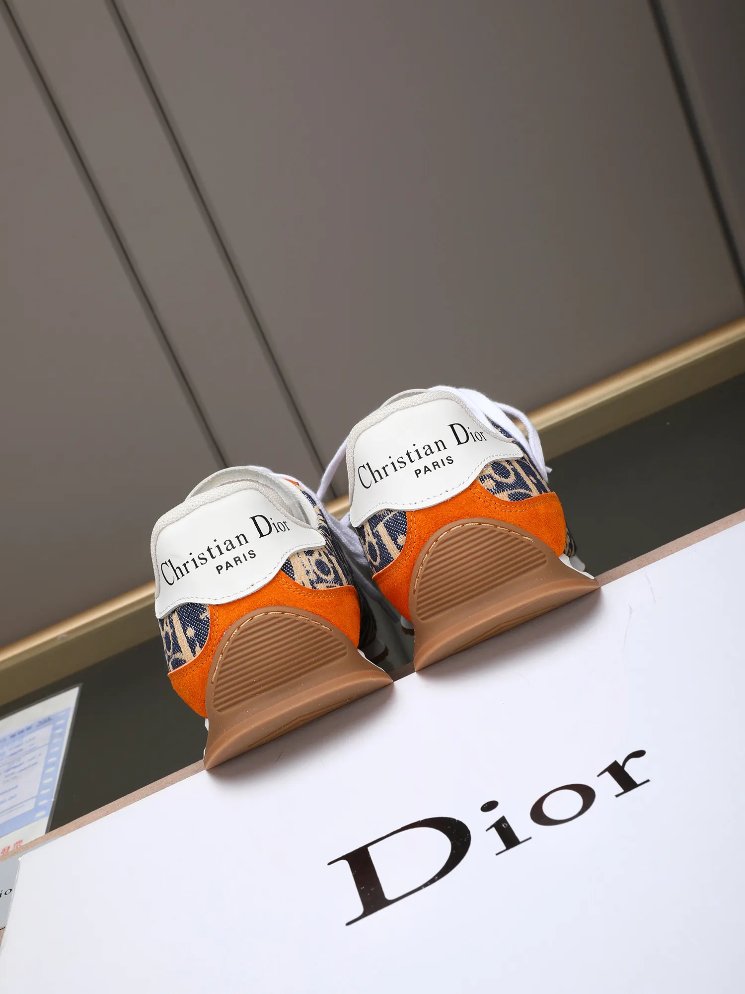 Men's shoes💰440 Dior【Dior】😘😘High-end series of casual men's shoes, simple and elegant👍👍👍The upper is made of first-layer genuine leather spliced ​​with Dior's special material [sun][sun]; imported first-layer sheepskin lining; special outsole, wear-resistant, lightweight, the overall design is harmonious and unified without lacking personality 👣🌟✨You deserve it! Multiple colors to choose from! 😍Size 38～44. (45 custom-made) The picture above is a big seller🔥🔥🔥